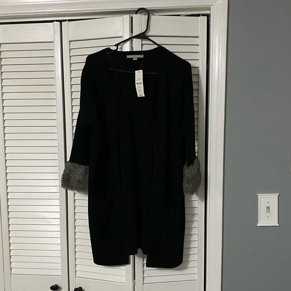 Valerie Stevens Cardigan SZ MED NWT